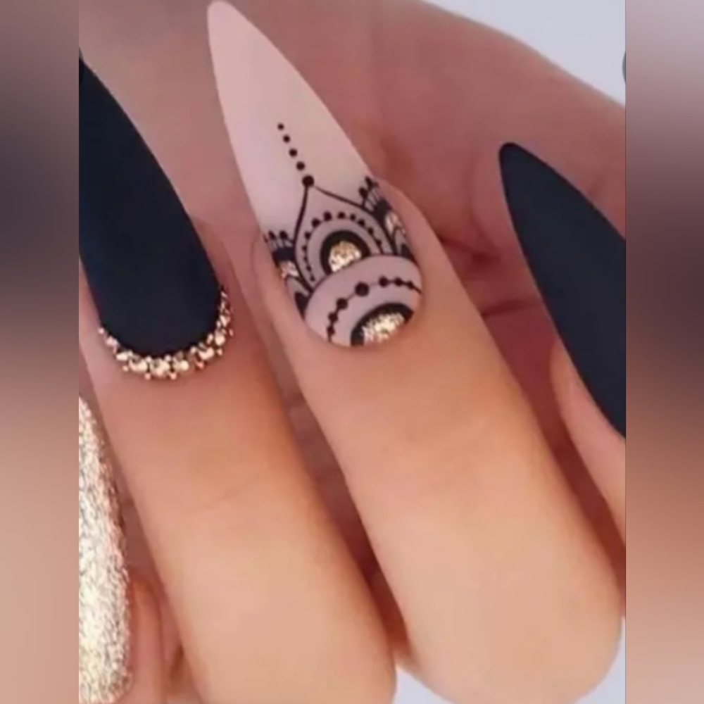 Nails Black Gold Rhinestone French Tip Press On